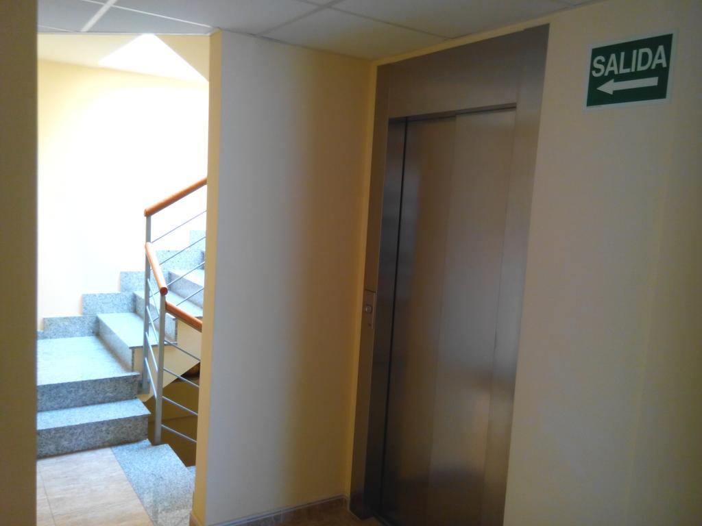 Hostal Sant Sadurni Sant Sadurní dʼAnoia Dış mekan fotoğraf
