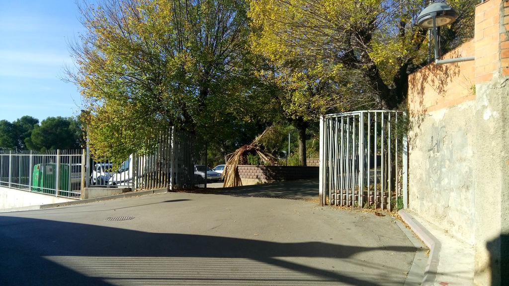 Hostal Sant Sadurni Sant Sadurní dʼAnoia Dış mekan fotoğraf
