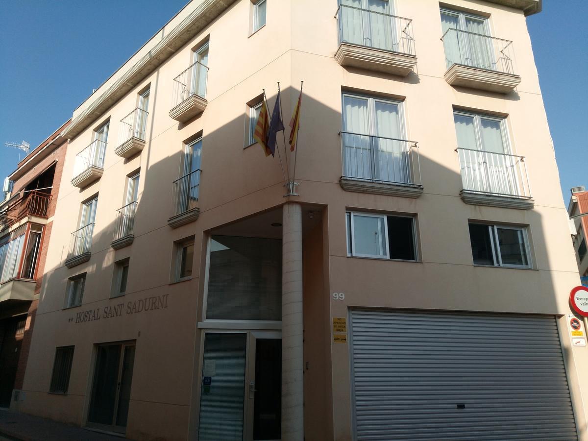Hostal Sant Sadurni Sant Sadurní dʼAnoia Dış mekan fotoğraf